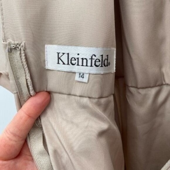 Kleinfeld Bridesmaid Cappuccino Sleeveless Chiffon Cold Shoulder 14 Maxi Dress - Picture 11 of 12